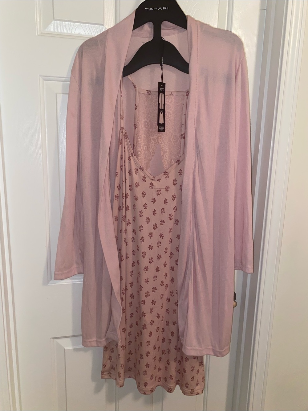 Tahari Pale Pink Floral Slip Nightdress with Matching Open Robe